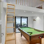 בית נופש Gorgeous In With Kitchen